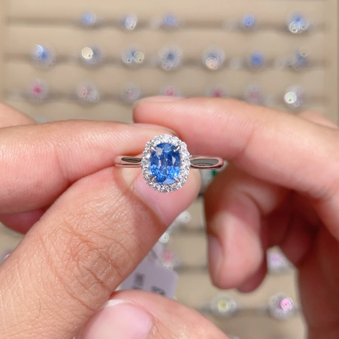 蓝宝石戒指18K金镶嵌1.12ct