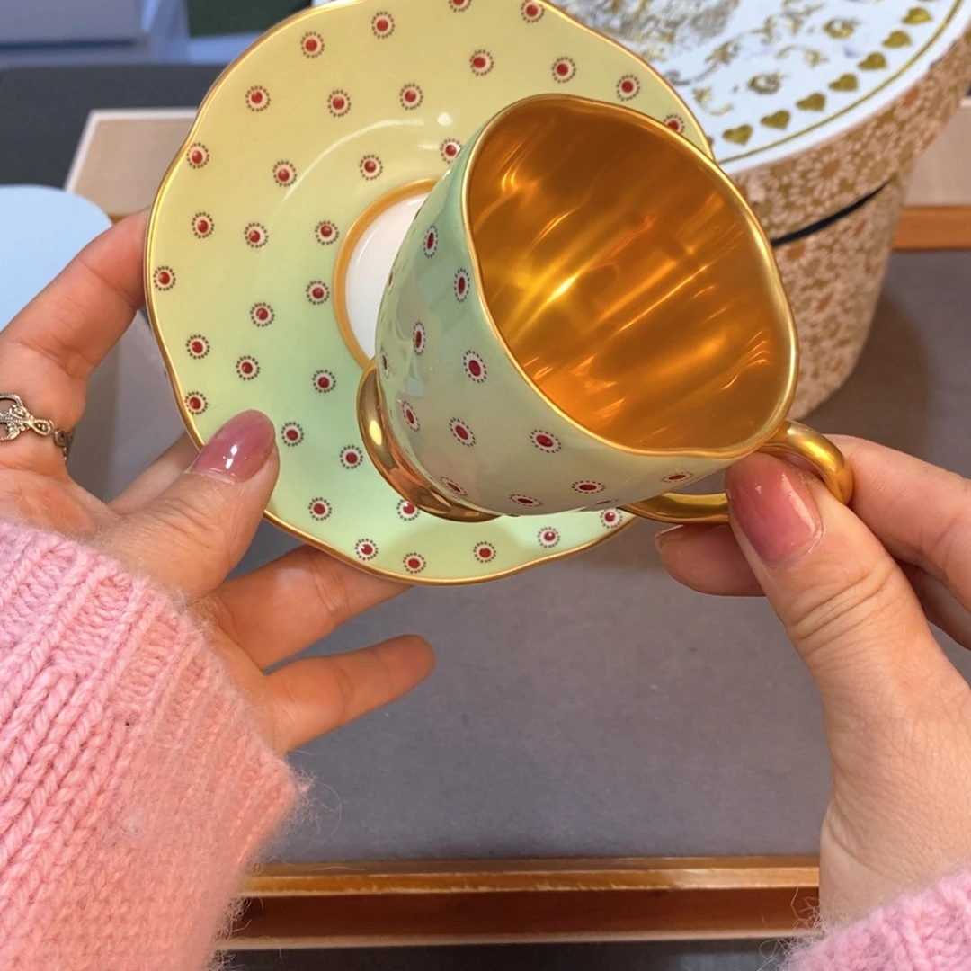 瓷器过哈哈哈哈哈哈哈