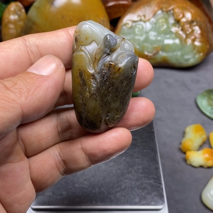 和田玉未镶嵌挂件