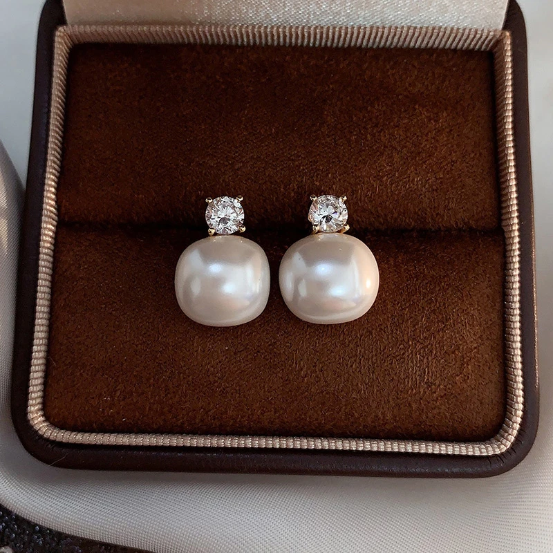 铜合金合成锆石耳饰 【D375】个性气质百搭时尚款耳环