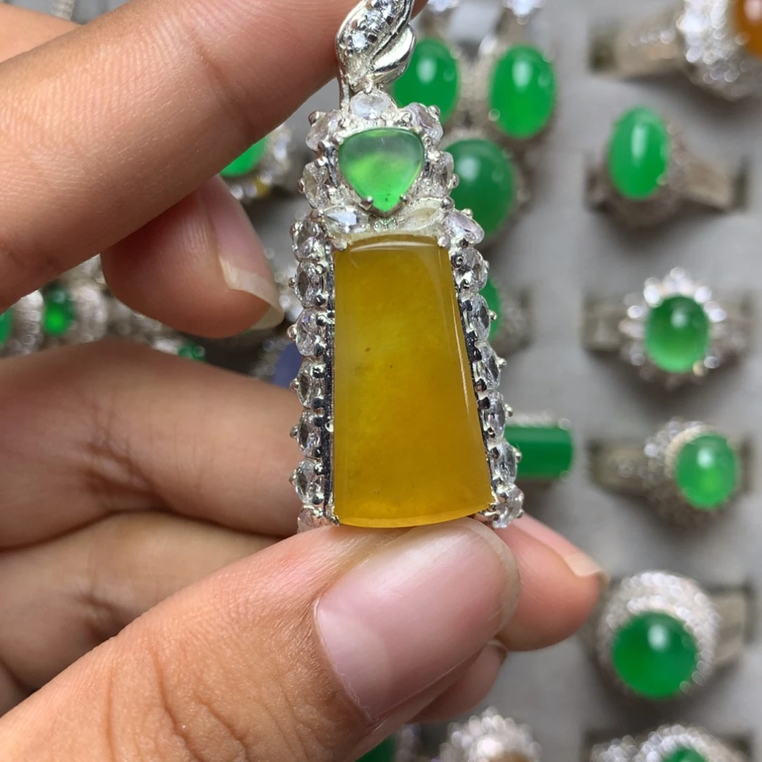 定制翡翠未镶嵌缅甸天然翡翠a货