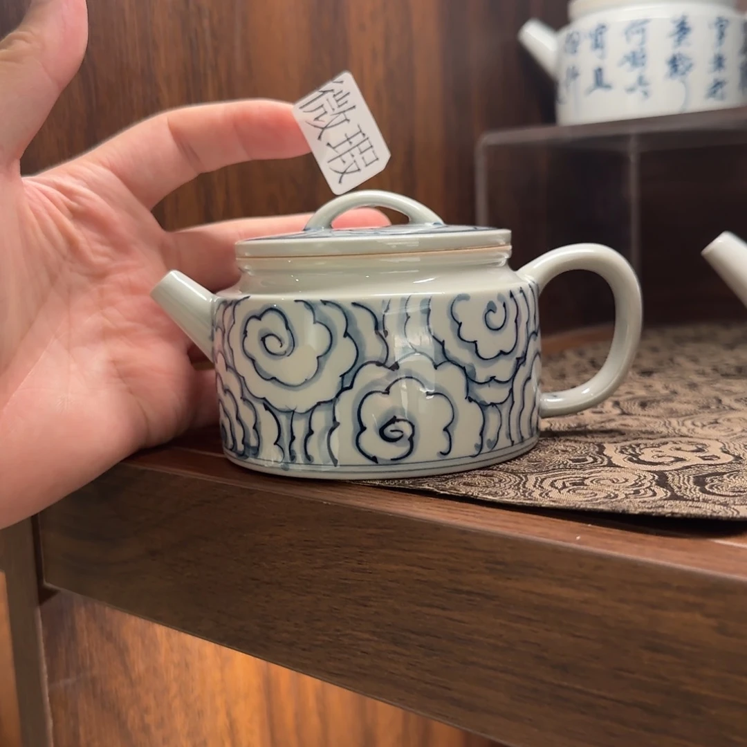 釉下手绘茶具微瑕
