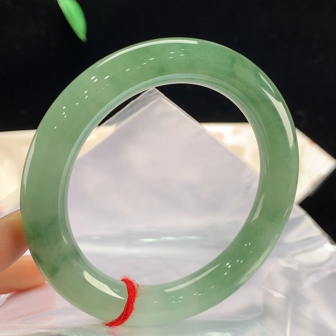 翡翠未镶嵌手镯4001