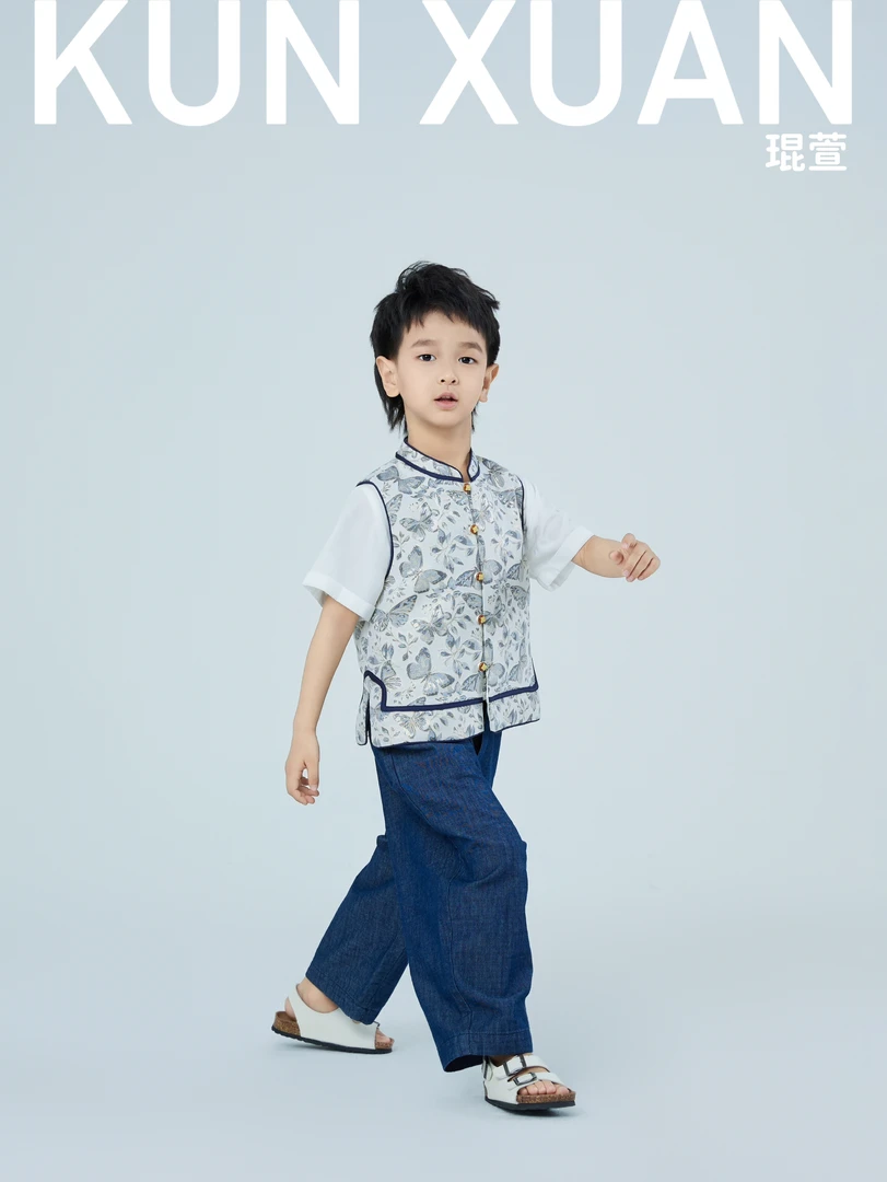 【琨萱】“金丝蝴蝶”男童新中式春夏款织锦缎金丝提花马甲SS67S063