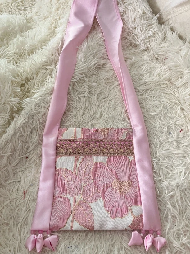 西双版纳傣族民族小包包