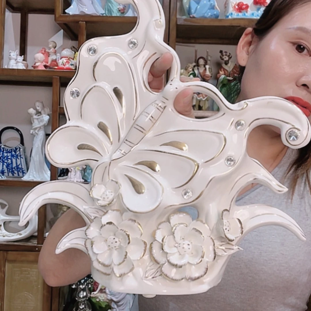 【闪购商品】盘白色蝴蝶摆件