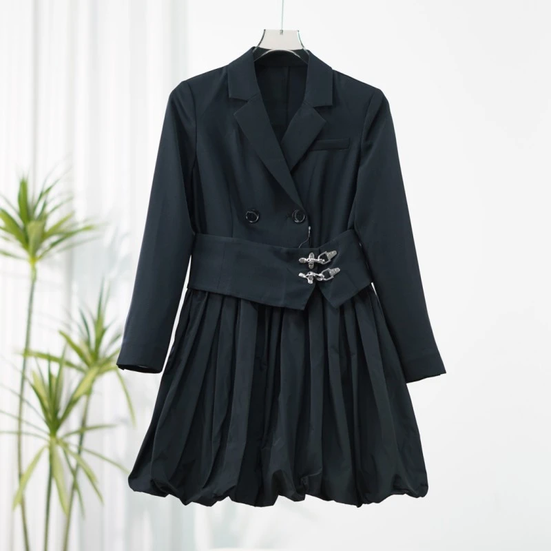 莉推荐【三C・伊】HD461   收腰气质拼接翻领连衣裙黑色Y22310215L00