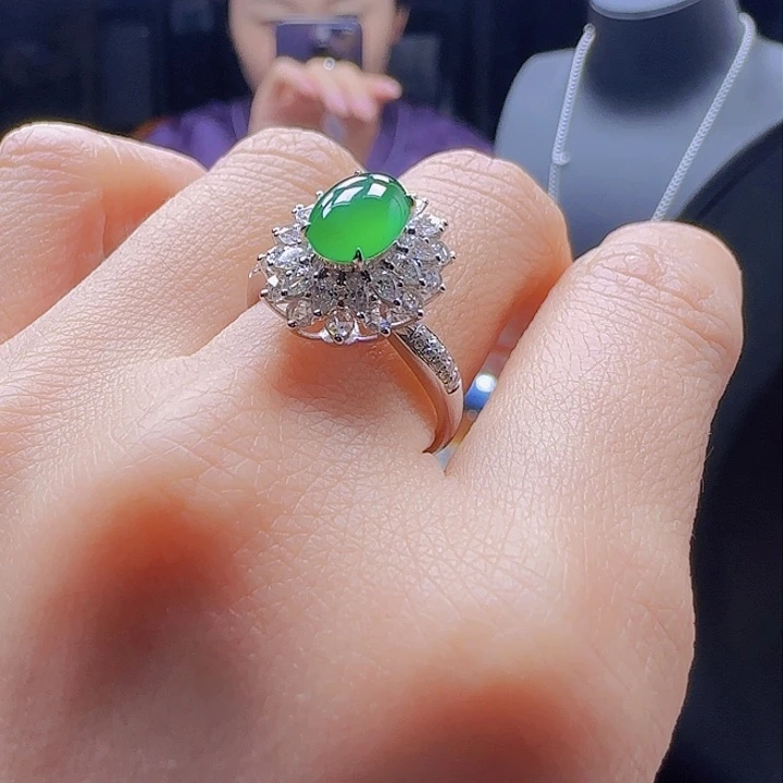 翡翠戒指未镶嵌蛋面