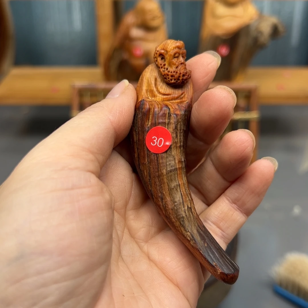 ****。木崖柏木摆件手把件