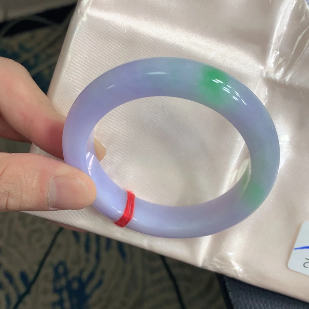 翡翠未镶嵌手镯（圆镯）翡翠