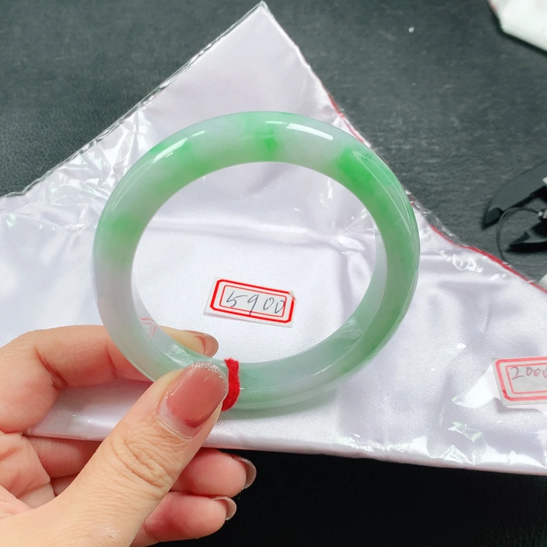 翡翠未镶嵌手镯03