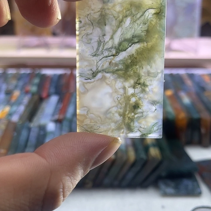 桃***曼玛瑙/玉髓未镶嵌颈饰