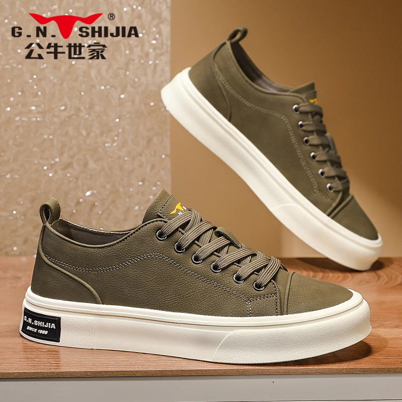 公牛世家男鞋2025春季新款皮面防水运动鞋时尚百搭软底休闲板鞋男