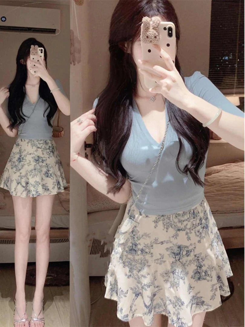 盐系高级感两件套v领蓝色上衣新中式碎花半身裙miu系套装夏季新款