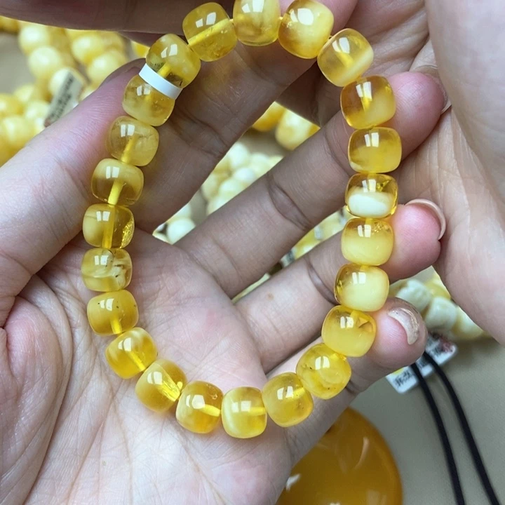 琥珀未镶嵌珠宝奇石5