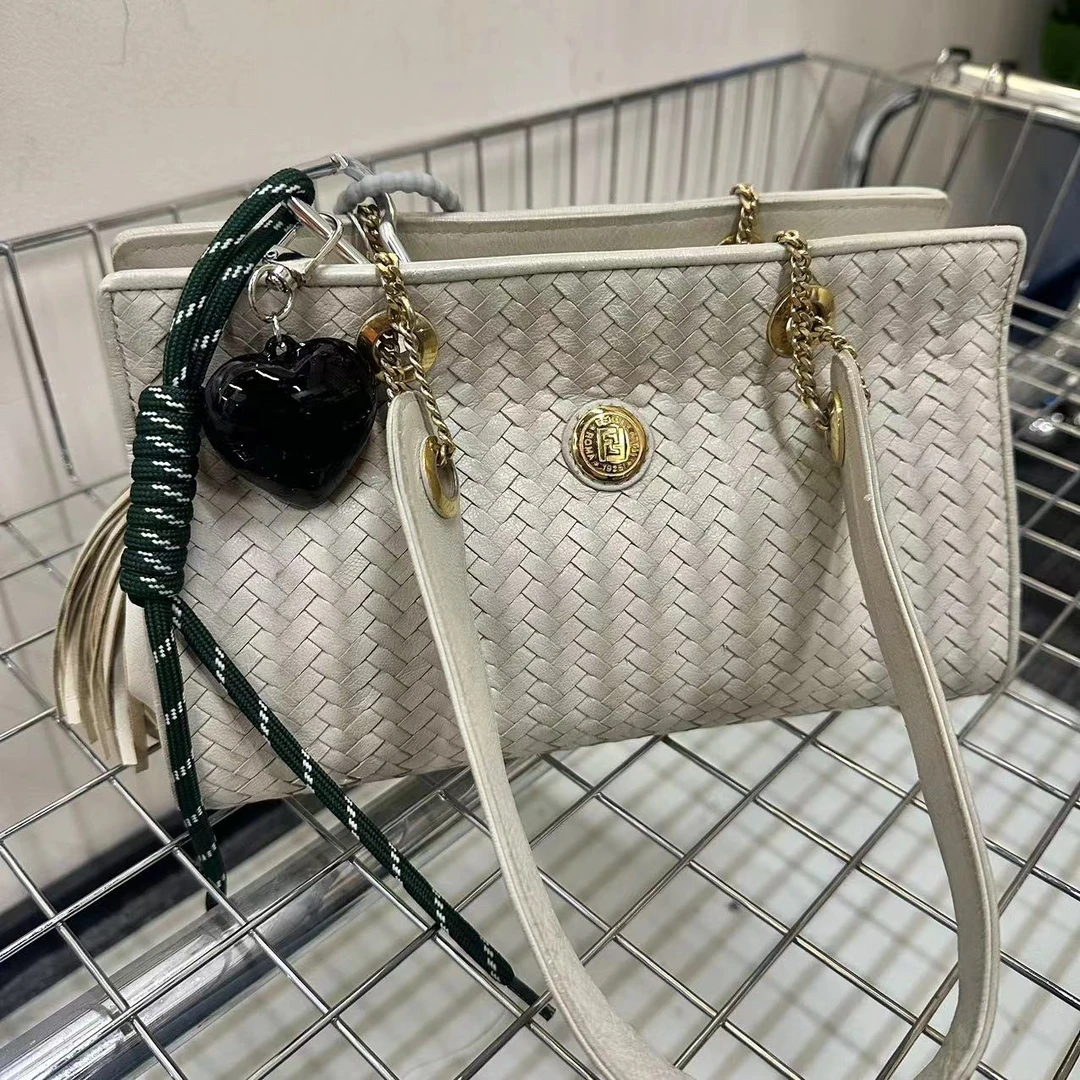 95新 FENDI/芬迪 fendi白色单肩包/5198228