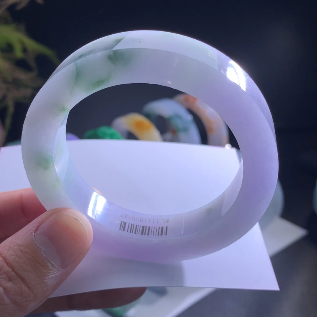 定制翡翠未镶嵌手镯