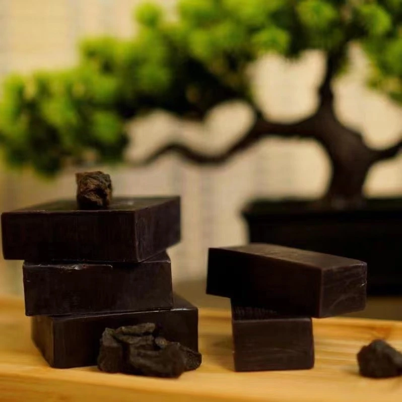 云南现收山货特产––––乌菇