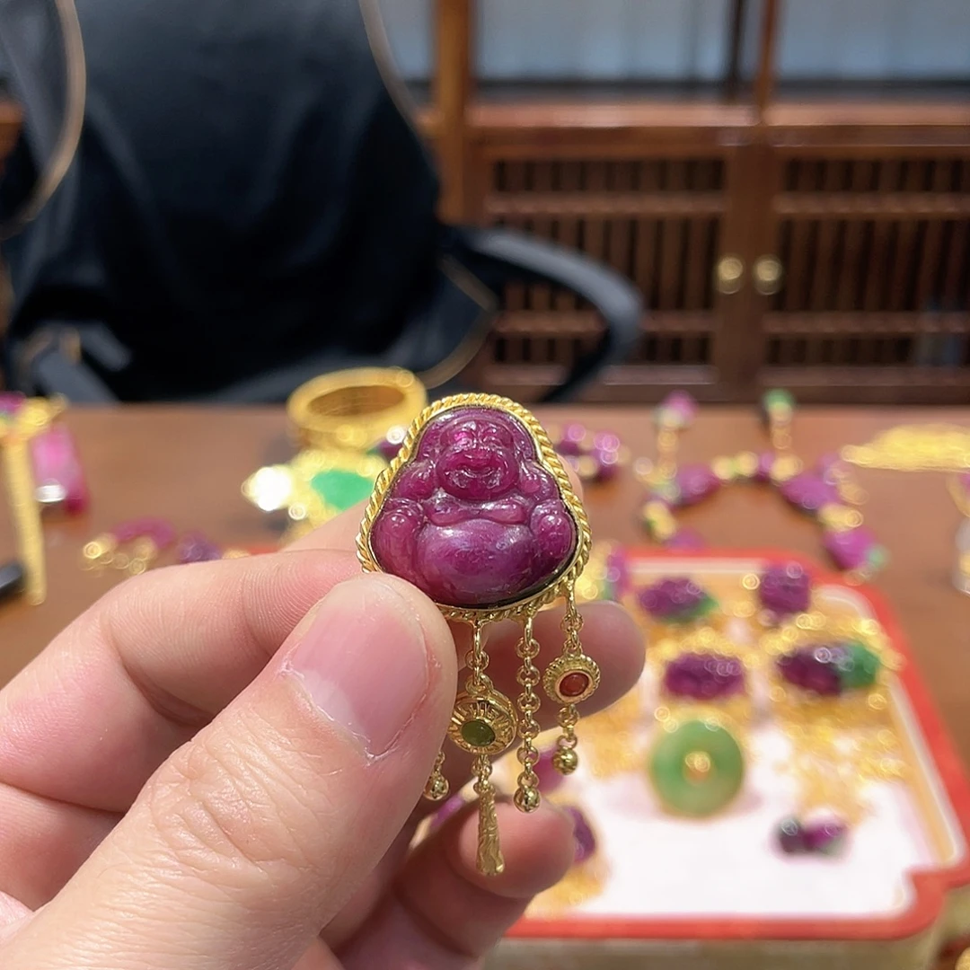 锦纶铁合金戒指红宝