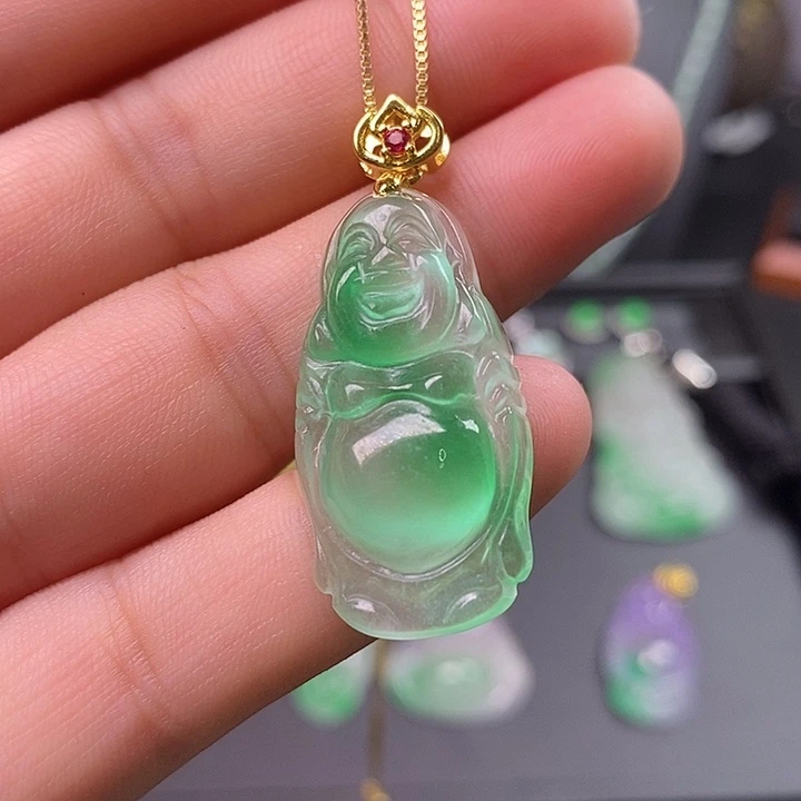 翡翠未镶嵌吊坠(赠链)