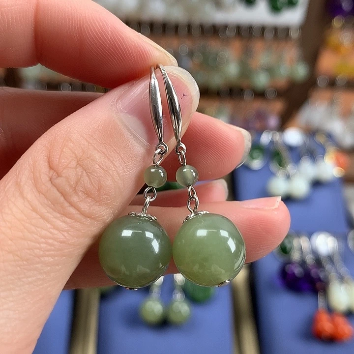 和田玉耳饰银S925镶嵌12左右