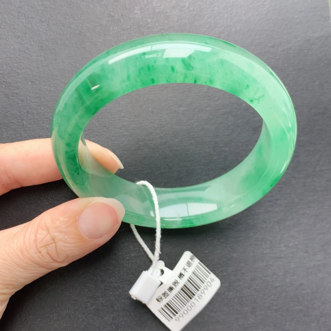 未镶嵌手镯石英质玉