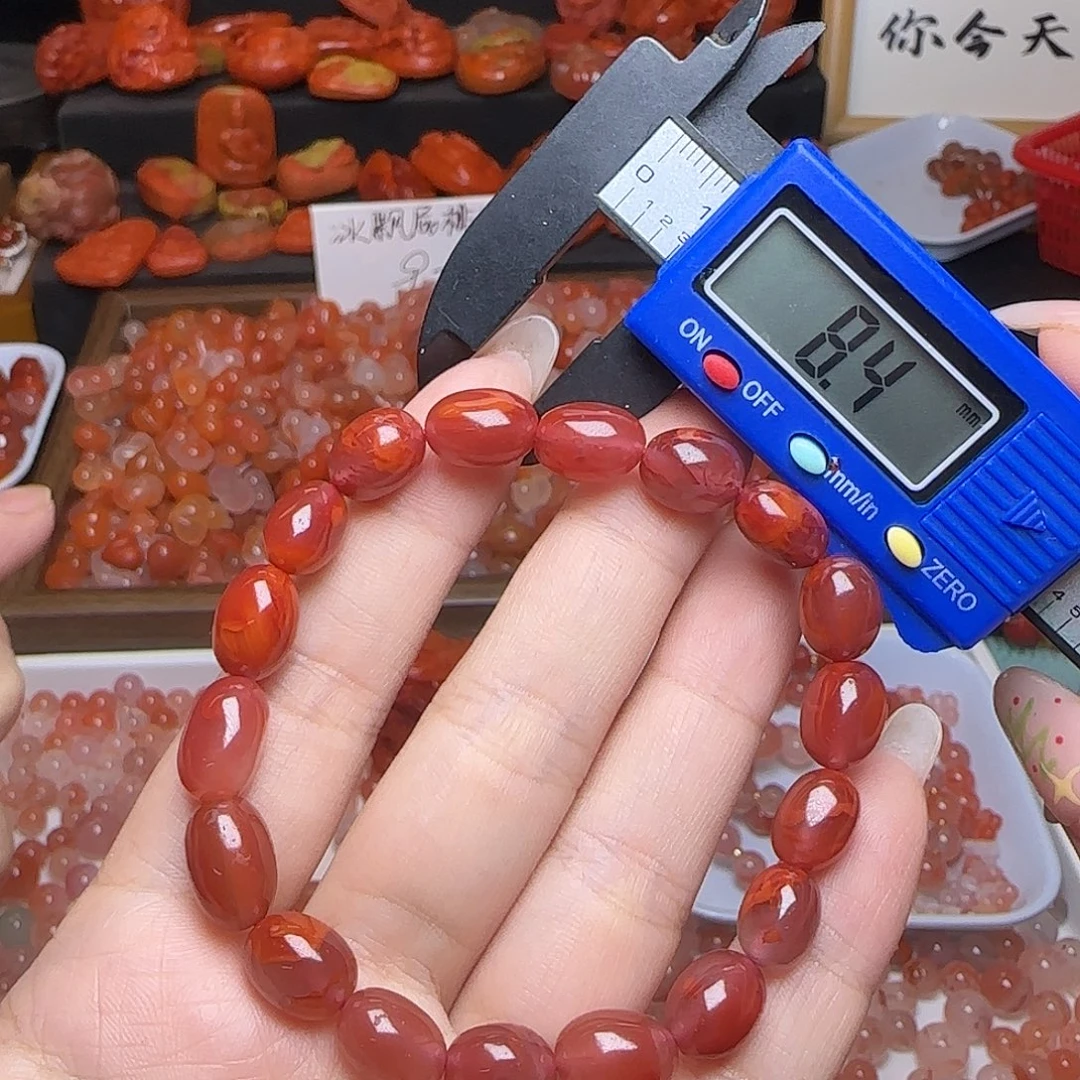 南红玛瑙未镶嵌颈饰