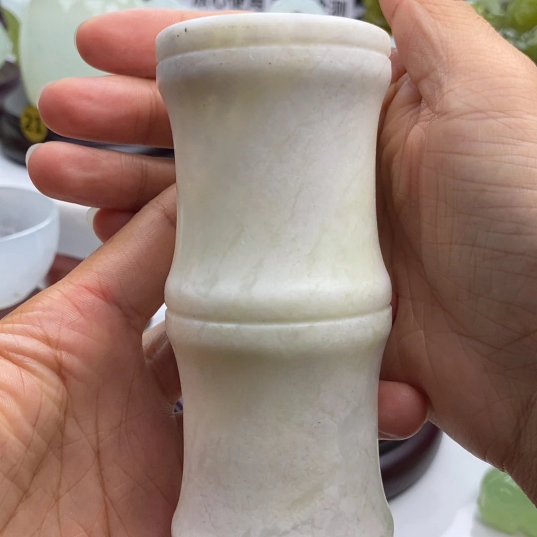 历***来岫玉未镶嵌四大名玉笔筒