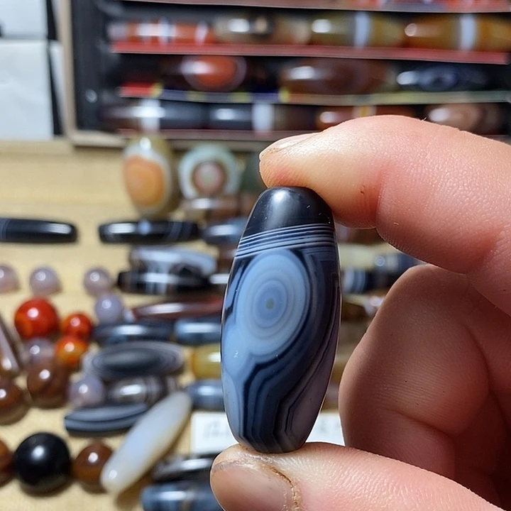玛瑙/玉髓合金颈饰