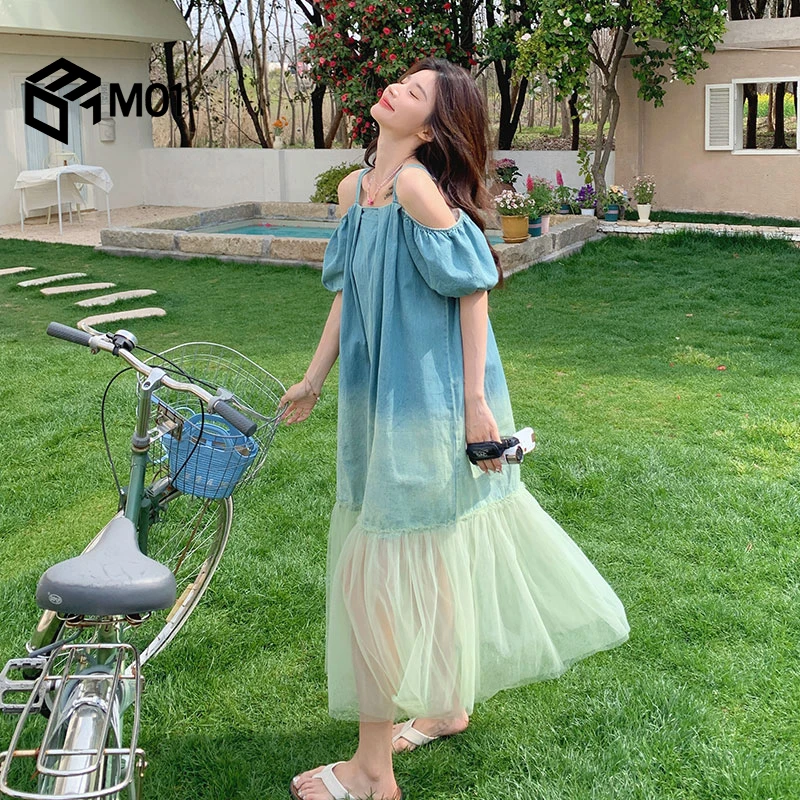 M01蓝色晕染牛仔吊带裙女中长款夏新款别致设计感网纱拼接连衣裙