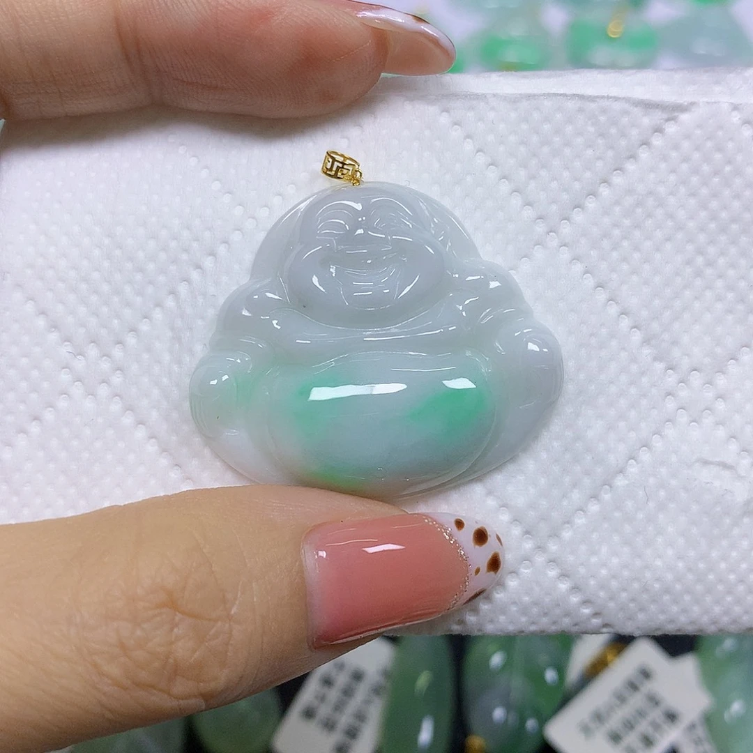 颈饰18K金镶嵌翡翠挂件