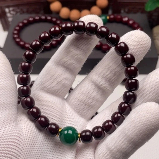 陌***づ猴头的故事是一个人