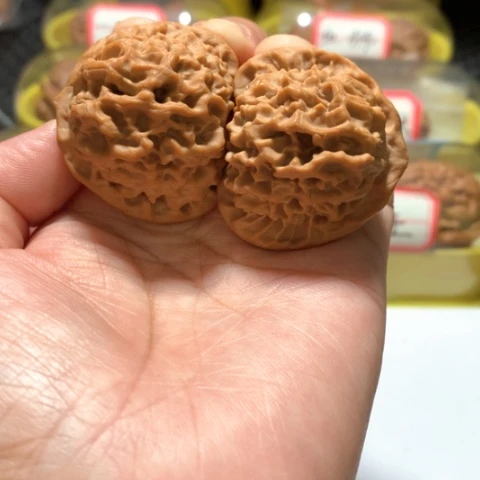 吊坠文玩核桃影*?玄月