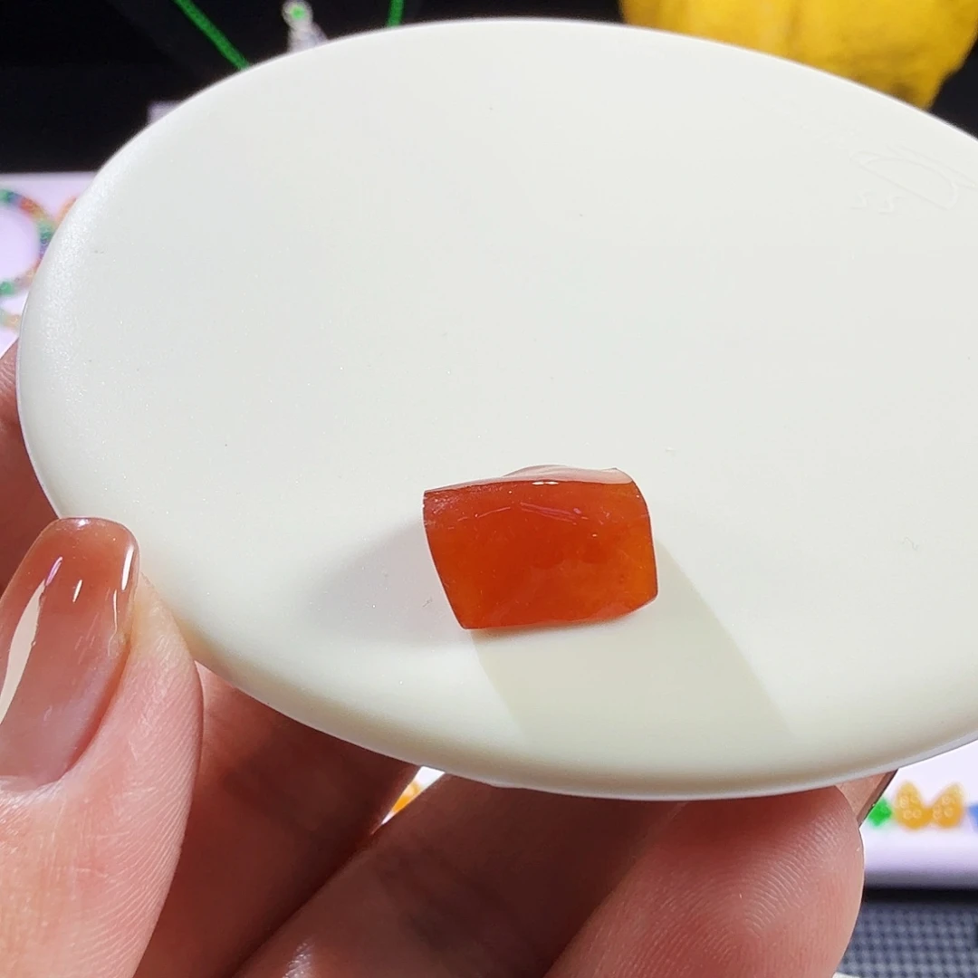 翡翠未镶嵌颈饰裸石