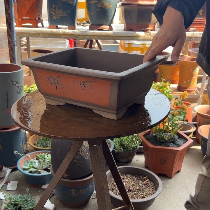 31红色马槽花盆花盆花盆