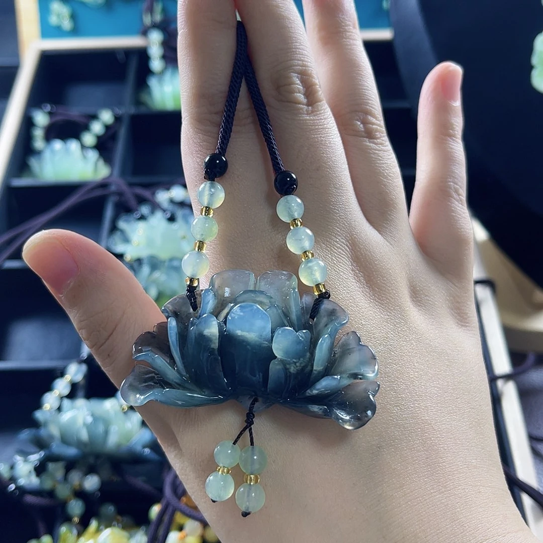 蛇纹石玉颈饰合金?****?