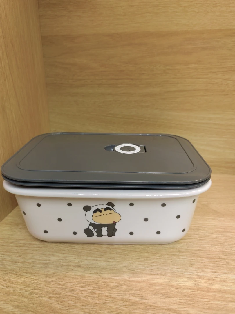 B142蜡笔小新保鲜饭盒-熊猫