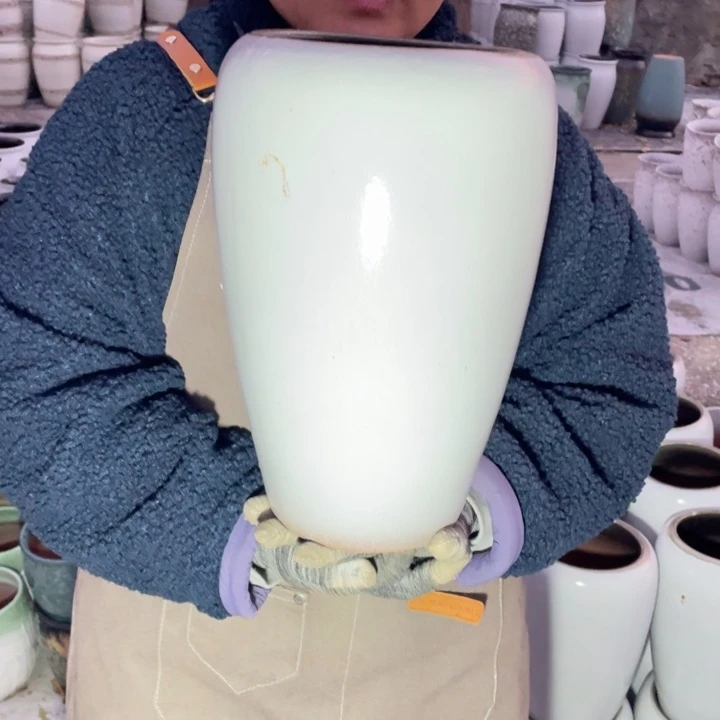 紫砂花盆口15高33瑕疵瑕疵