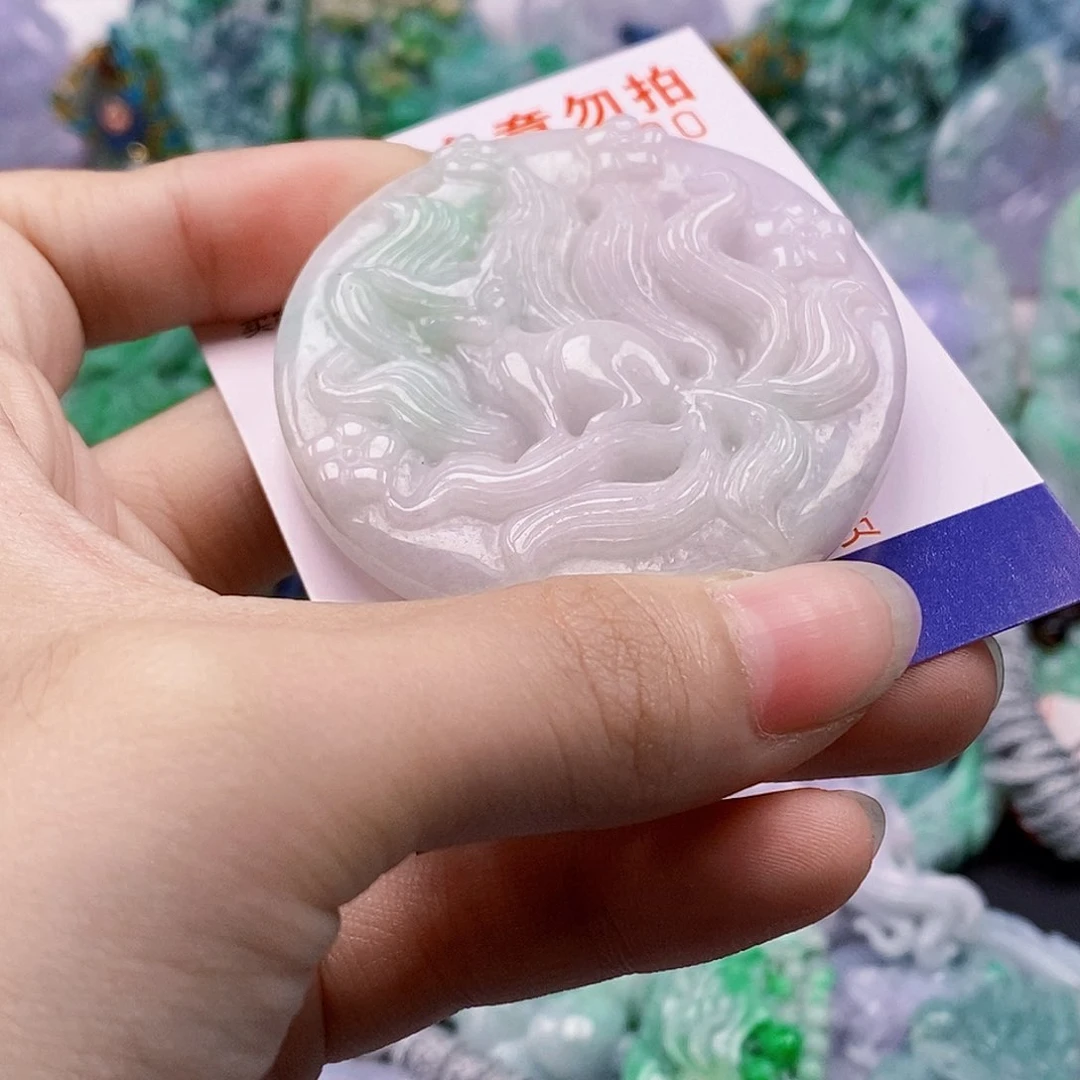 吊坠(不含链)未镶嵌翡翠