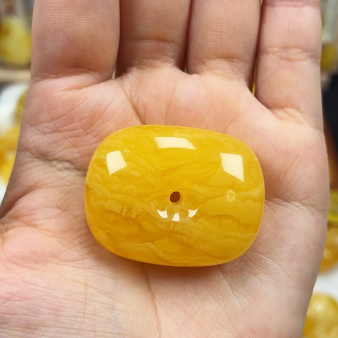 未镶嵌颈饰蜜蜡焦皮方扣