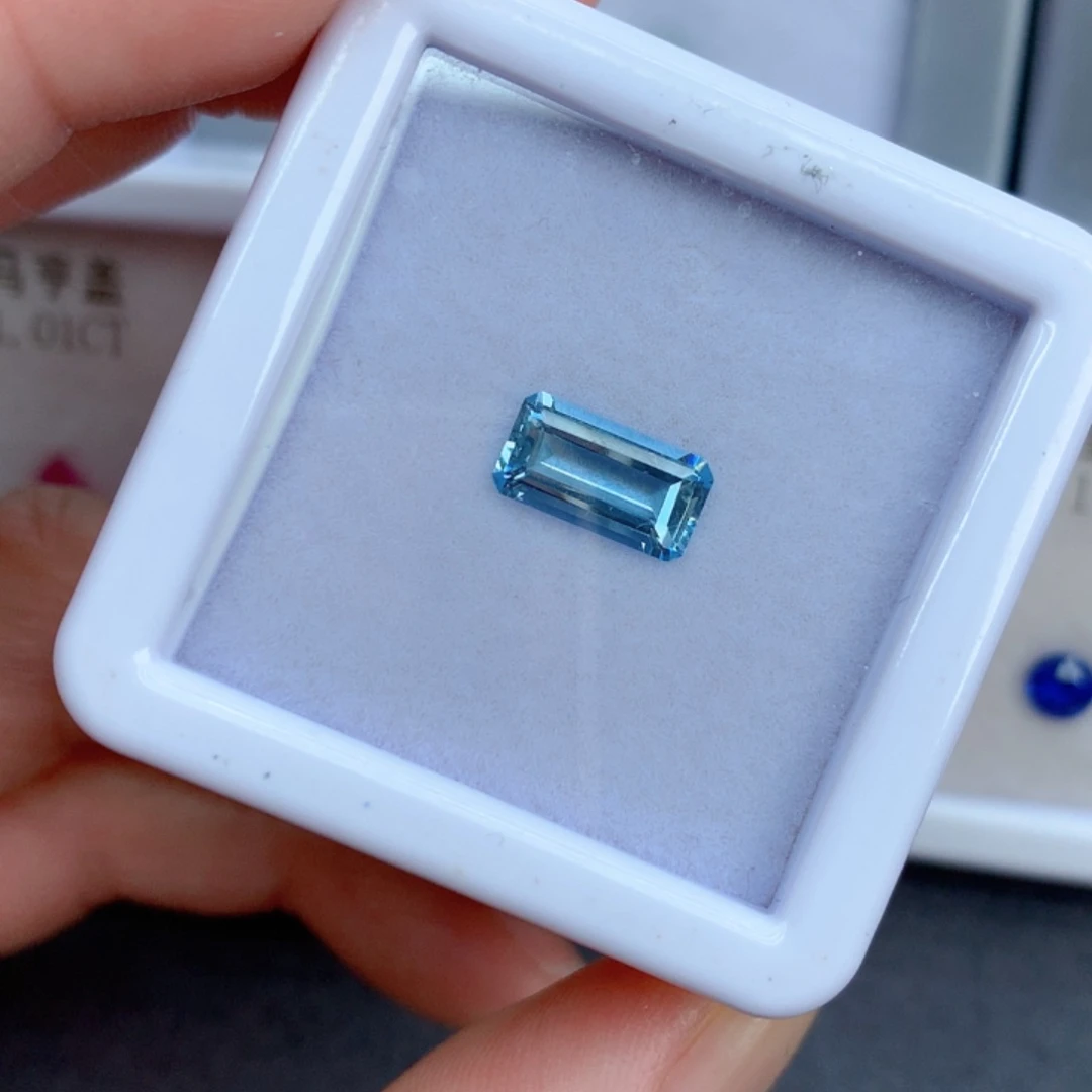 未镶嵌笔搁海蓝宝石1.35克拉裸石