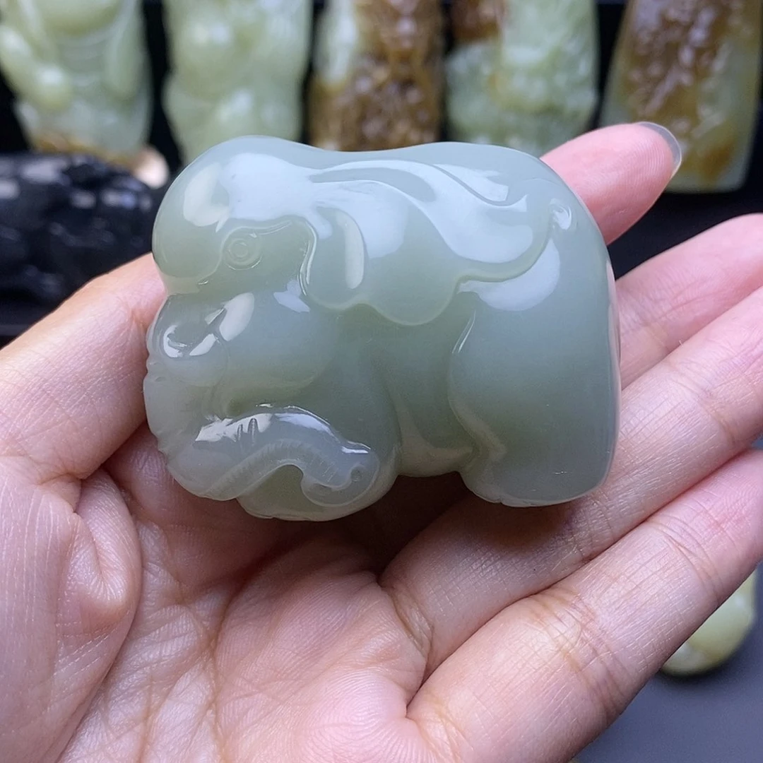 未镶嵌和田玉把件人**往