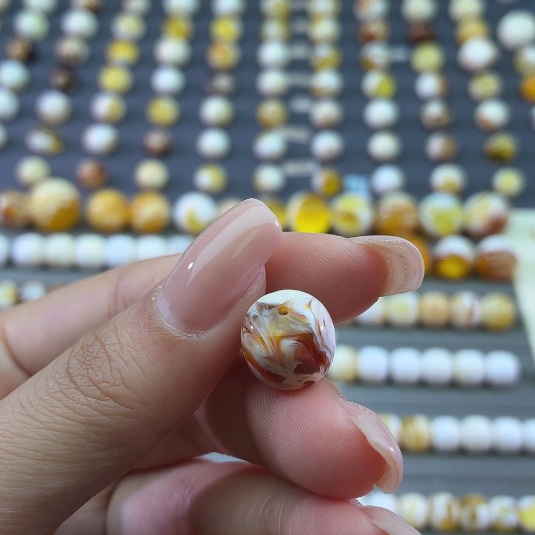 琥珀未镶嵌裸石12.5彩沁拉丝