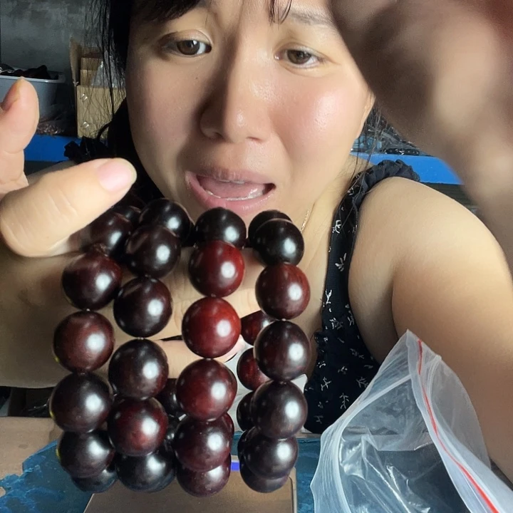 印度小叶紫檀1.8哈哈哈哈哈哈哈