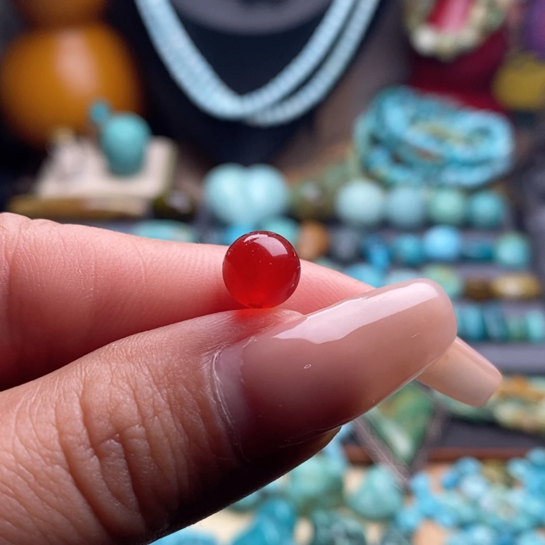 兔***北南红玛瑙未镶嵌珠宝奇石