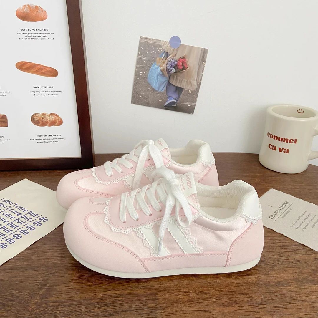 粉色泡芙德训板鞋女丑萌2025秋季新款chic小众设计芭蕾帆布小白鞋