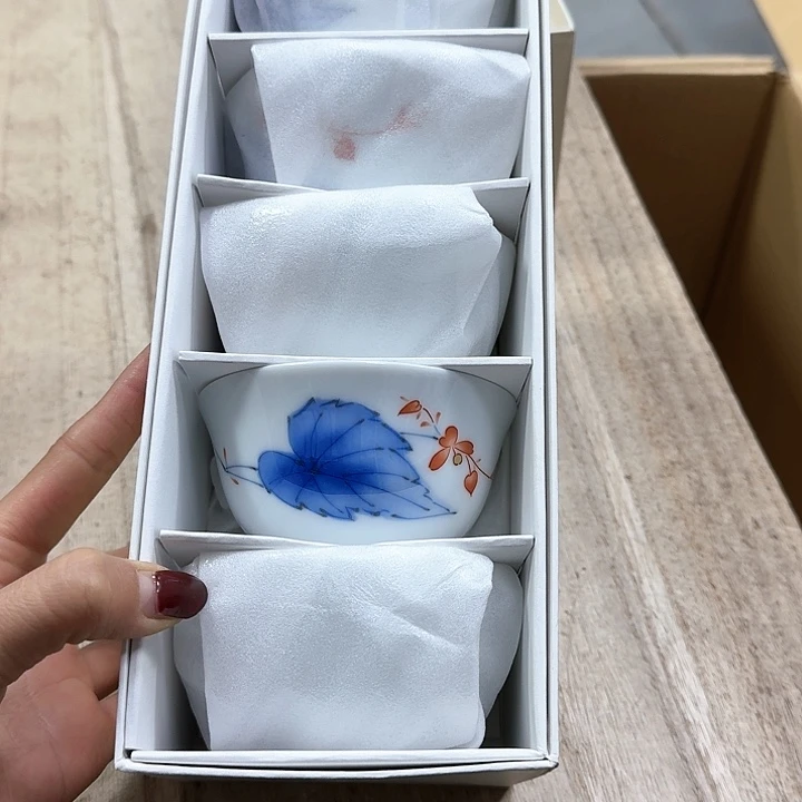 瓷片噗哈哈哈哈哈哈哈哈哈哈我