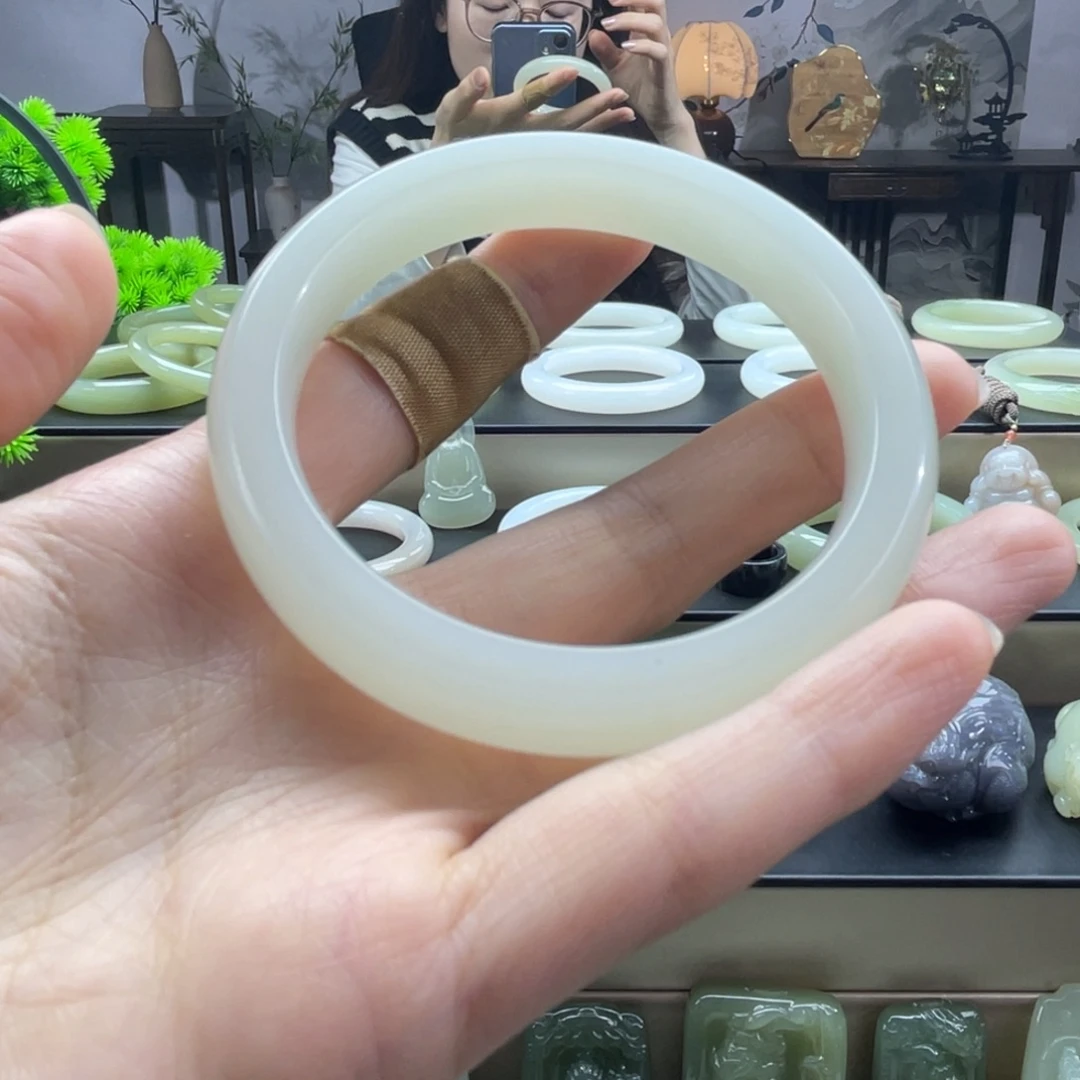 和田玉未镶嵌手镯青提晴水59