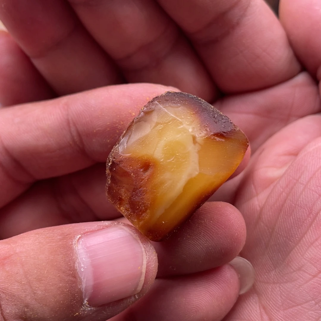 定制琥珀未镶嵌蜜蜡