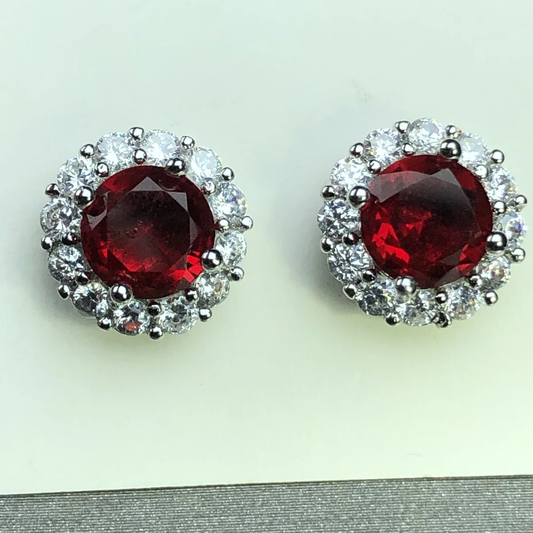 31104宝红色耳钉开口可调节气质轻奢经典